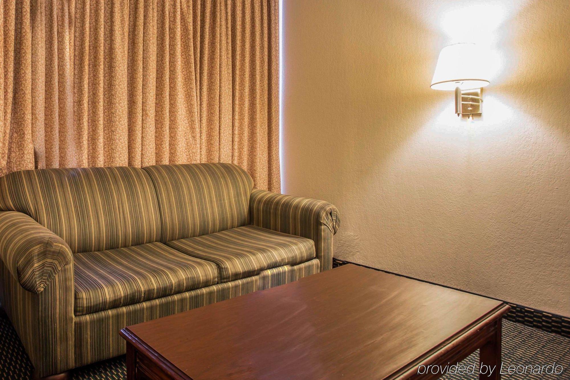 Econo Lodge Inn & Suites Lumberton Buitenkant foto