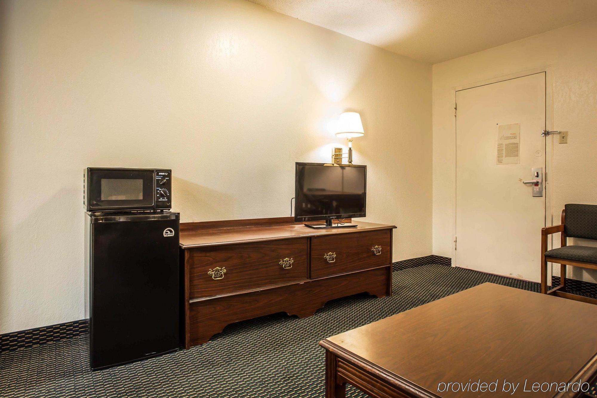 Econo Lodge Inn & Suites Lumberton Buitenkant foto
